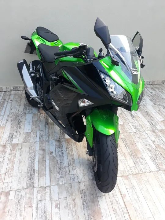 KAWAZAKI/ NINJA 300 -2023