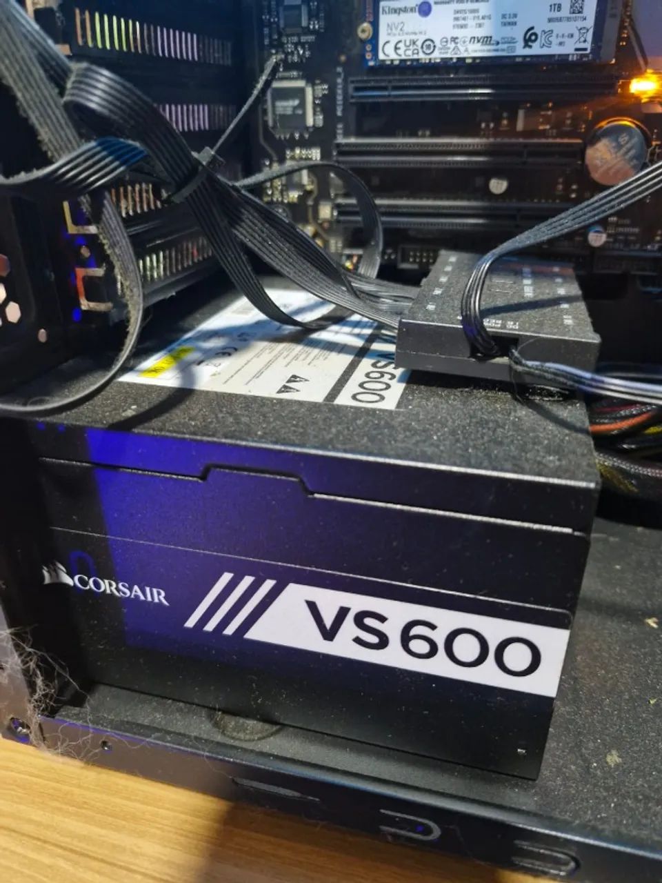 PC i7 8700 + 32GB HyperX + SSD 1TB + Gabinete RGB + Monitor 24? - Foto 4