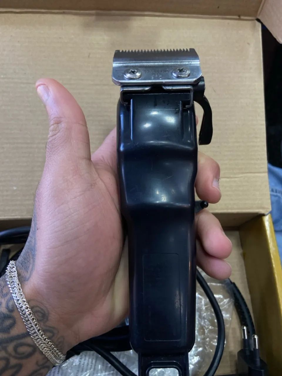 Máquina de cortar cabelo profissional Wahl Magic clip - Foto 3