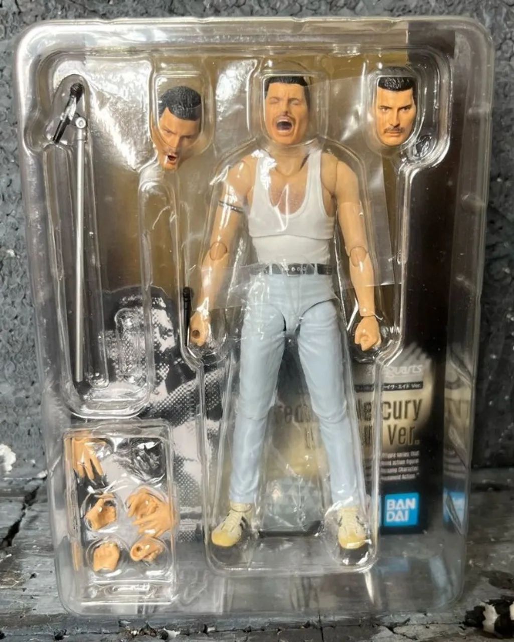 Boneco Freddie Mercury - Live Aid Version - Shfiguarts