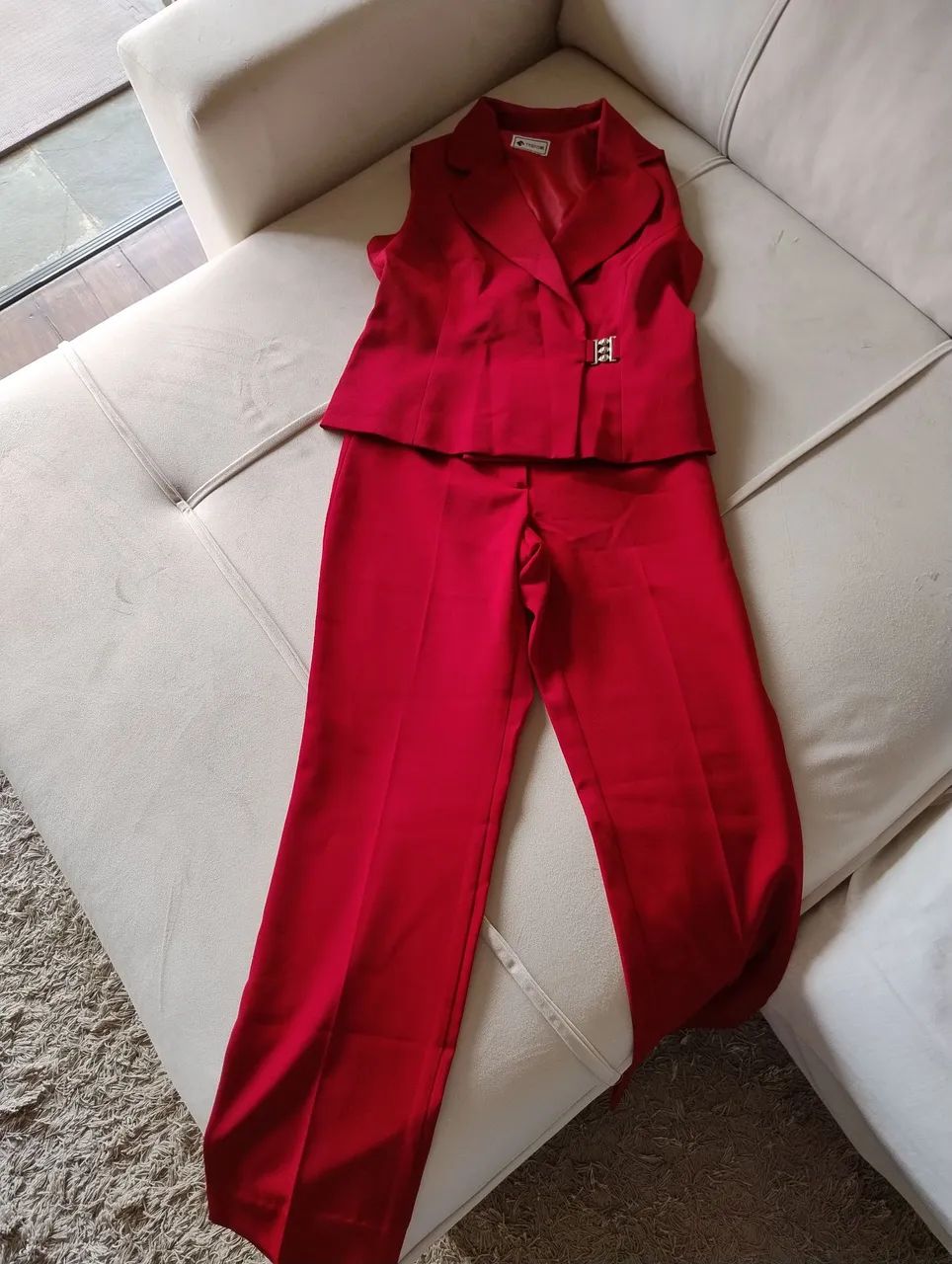 Conjunto de Colete e Calça em microfibra vermelha - Tamanho M - Foto 3