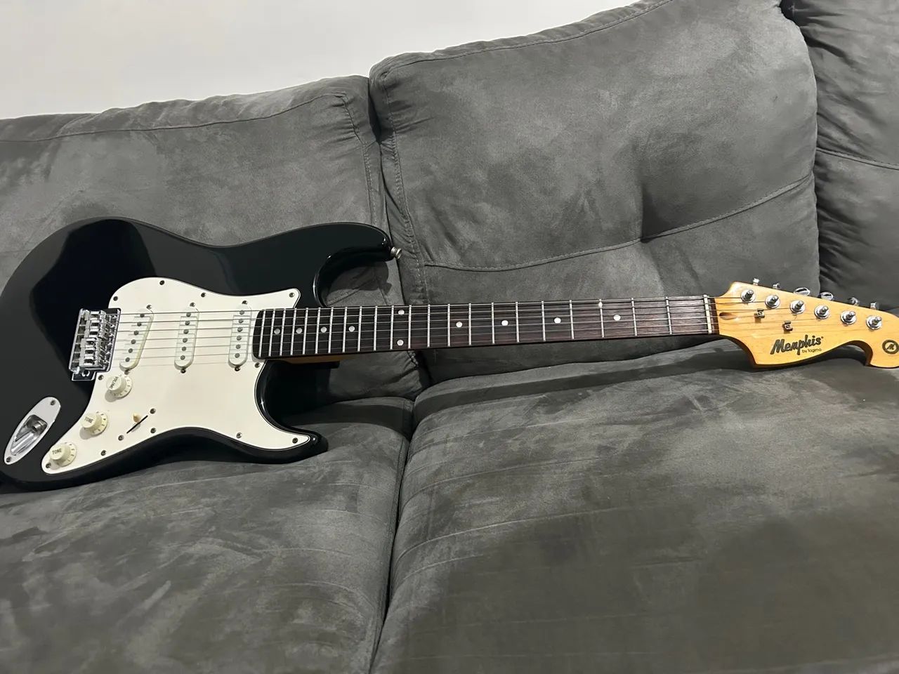 Guitarra Elétrica Memphis