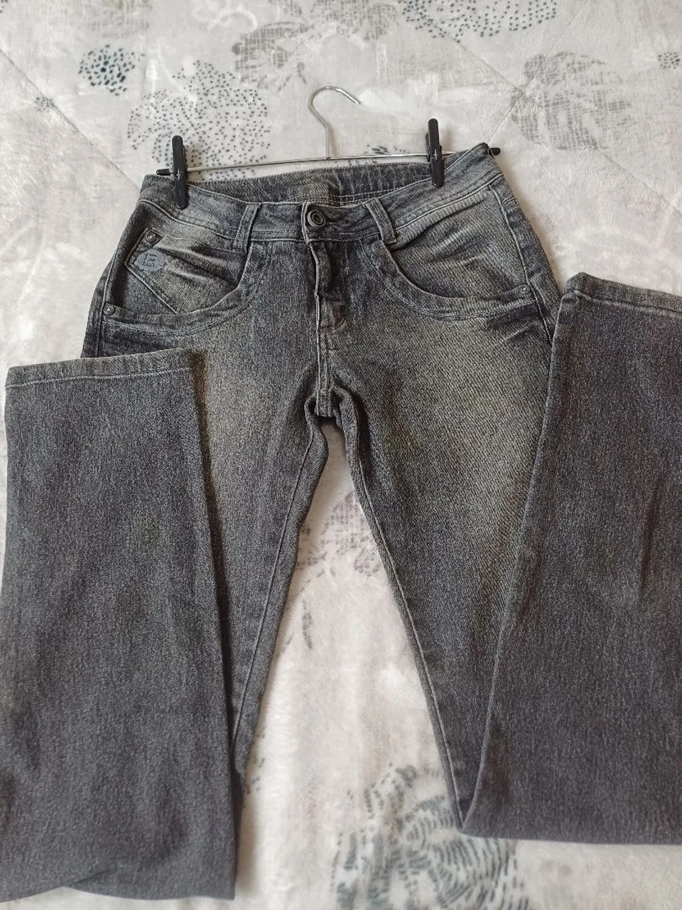 Calça Jeans Cinza - Conforto e Estilo!