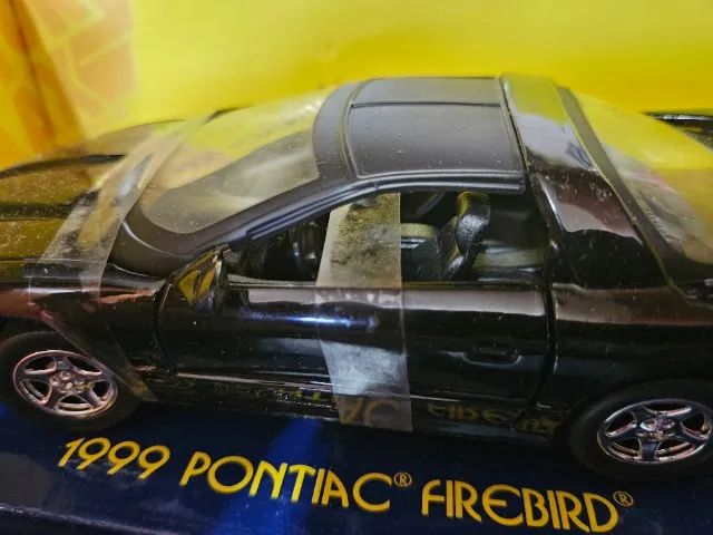 Pontiac Firebird 1999 miniatura 1:24 - Foto 4