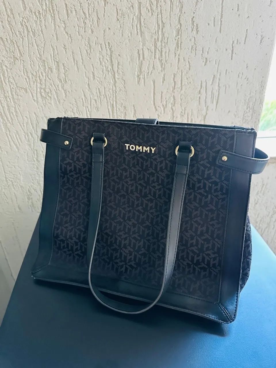 Bolsa tira colo Monograma - Tommy Hilfiger  Preta - Foto 4