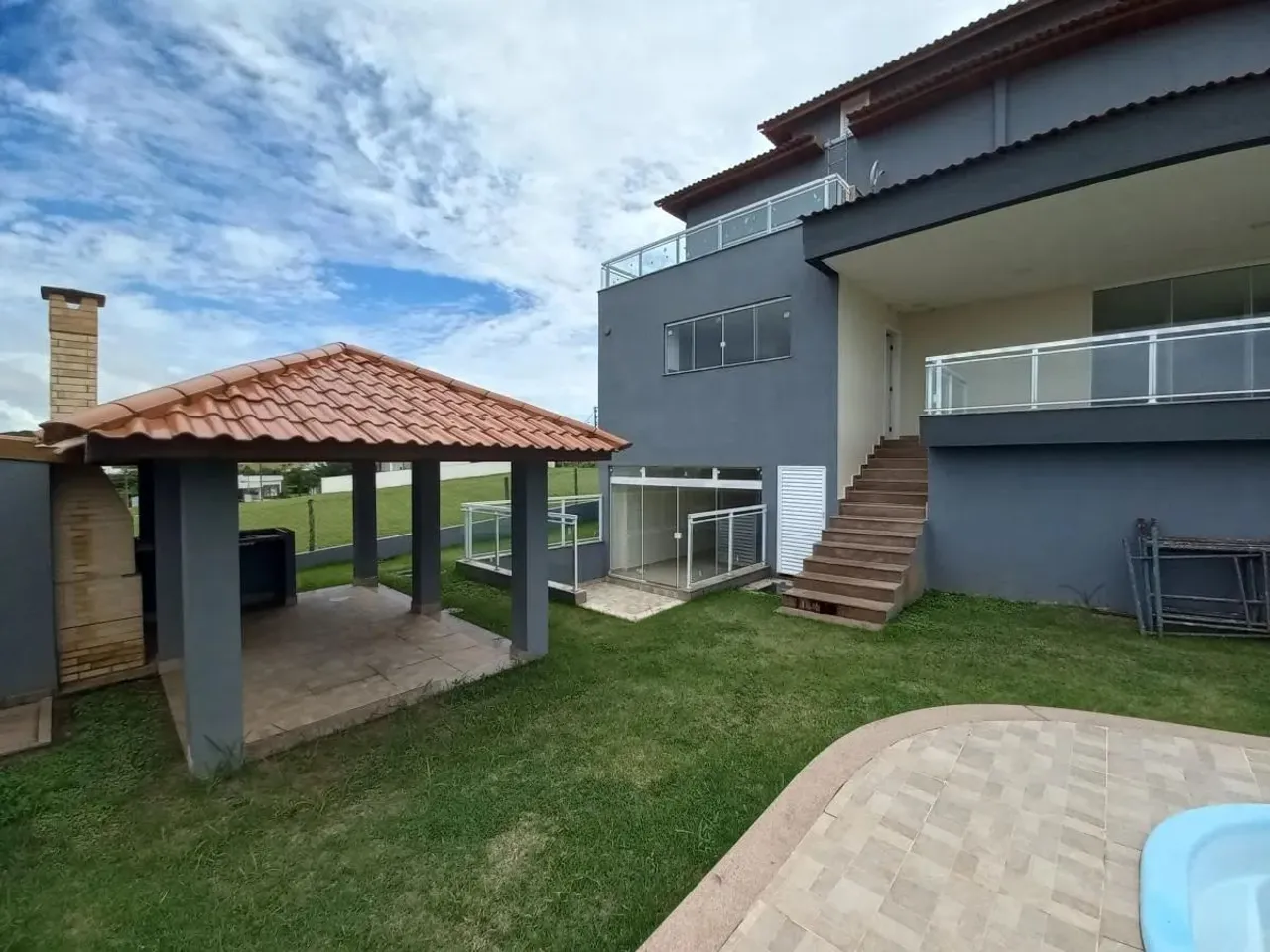 Casa para Venda em Rio das Ostras, Alphaville, 5 dormitórios, 3 suítes, 6 banheiros, 2 vag