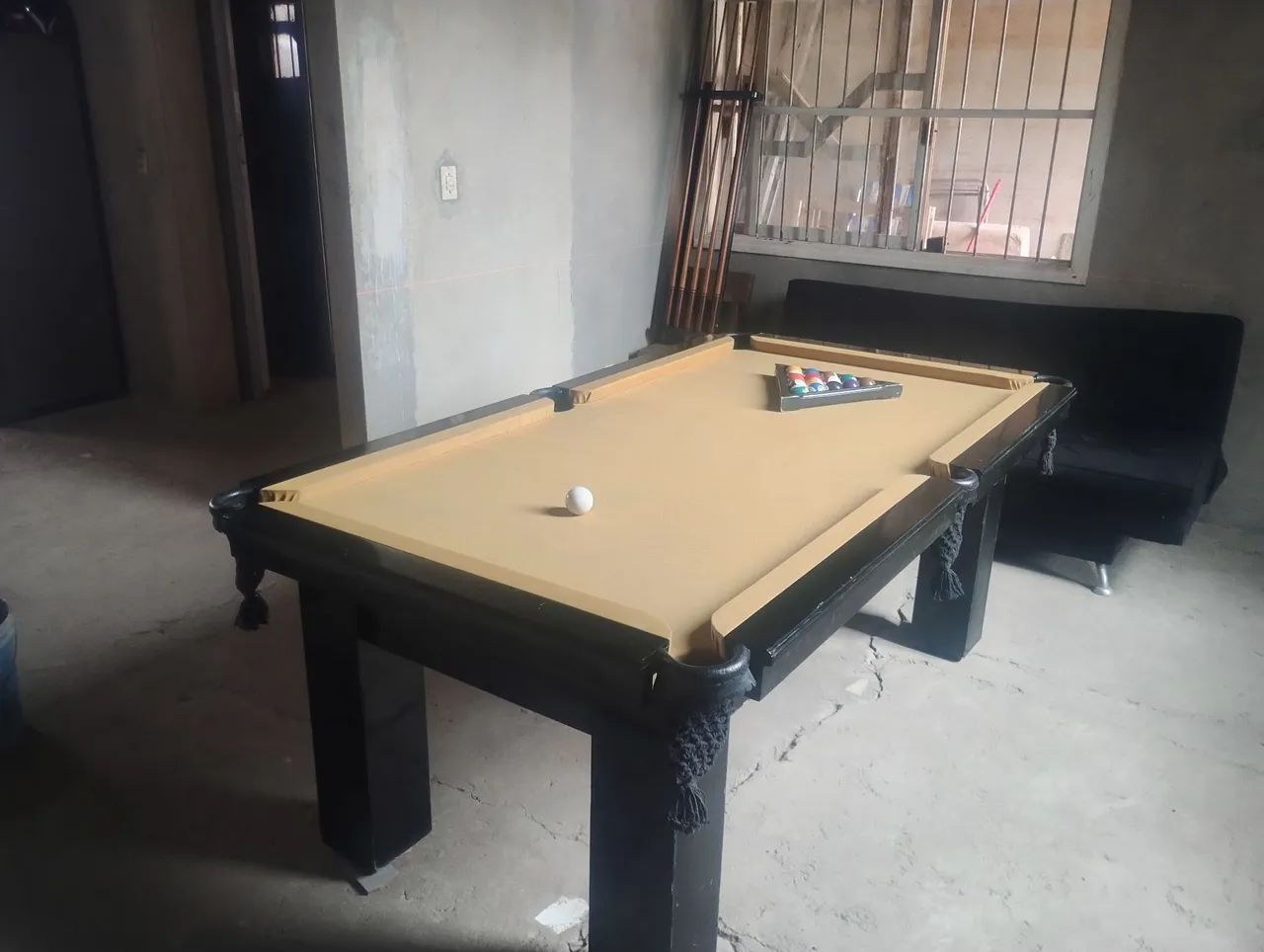 Mesa de sinuca usada