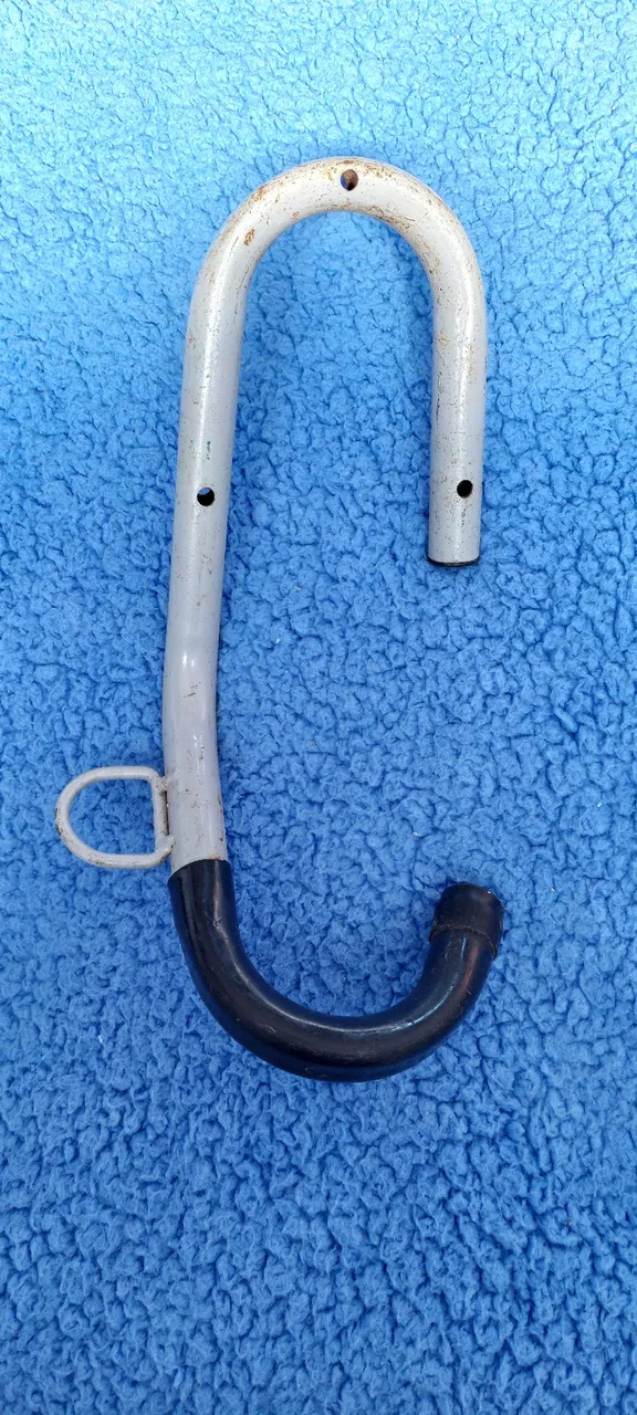 Suporte Para Bicicleta Parede Vertical Serve Aro 14 Ao 29 - Usado