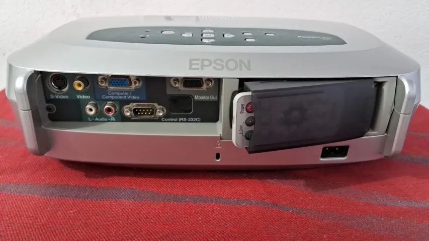 Projetor Epson S1 muito conservado - Foto 4