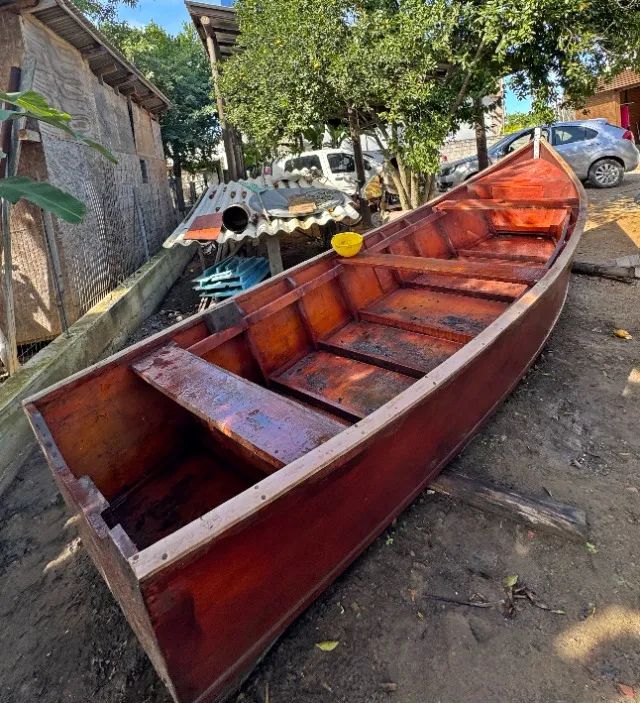 Barco com motor e redes63824617199619120