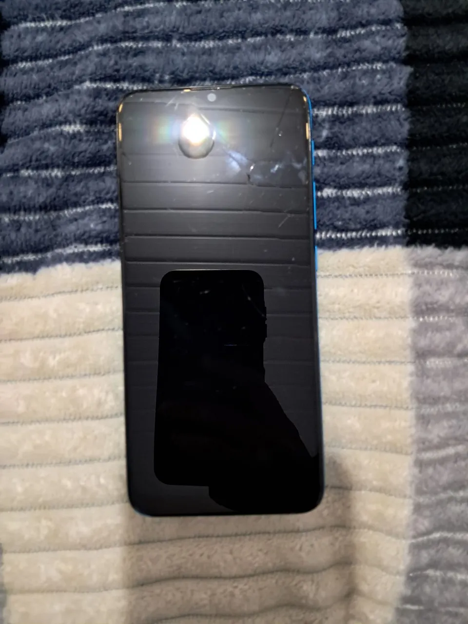 Moto E7 usado.