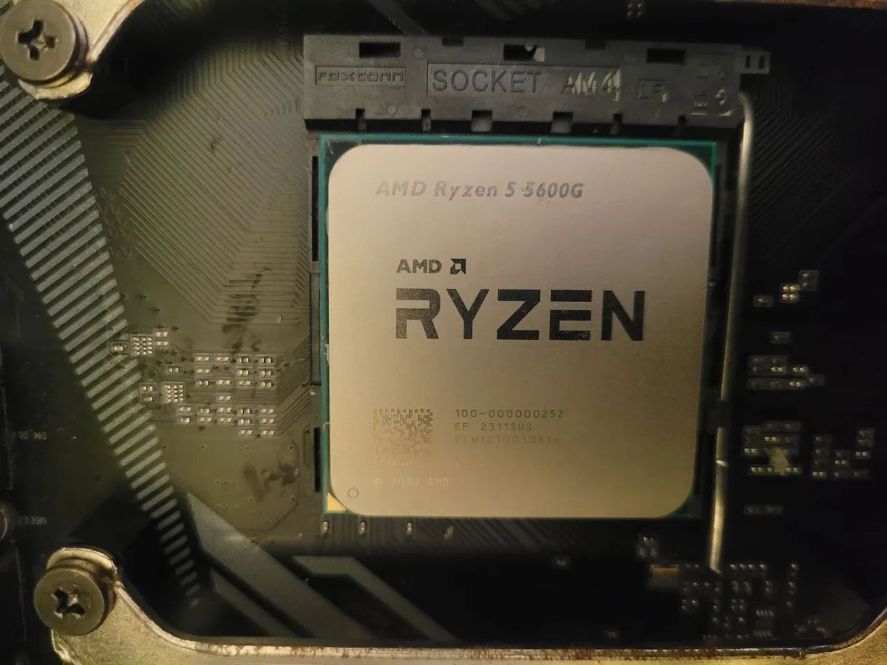 Processador AMD Ryzen 5 5600G - Foto 3