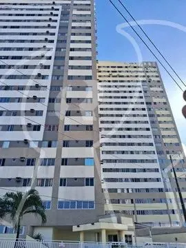 Ótimo apartamento, 3 quartos (sendo 1 suíte), armários, academia, campo de futebol, playgr