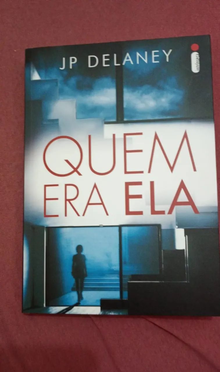 Livro Quem era ela por  JP Denaley, editora intrínseca, novo