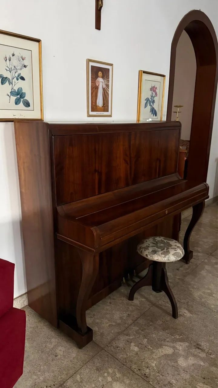Piano  acústico vertical 138 B mais conservado do planeta - Foto 2