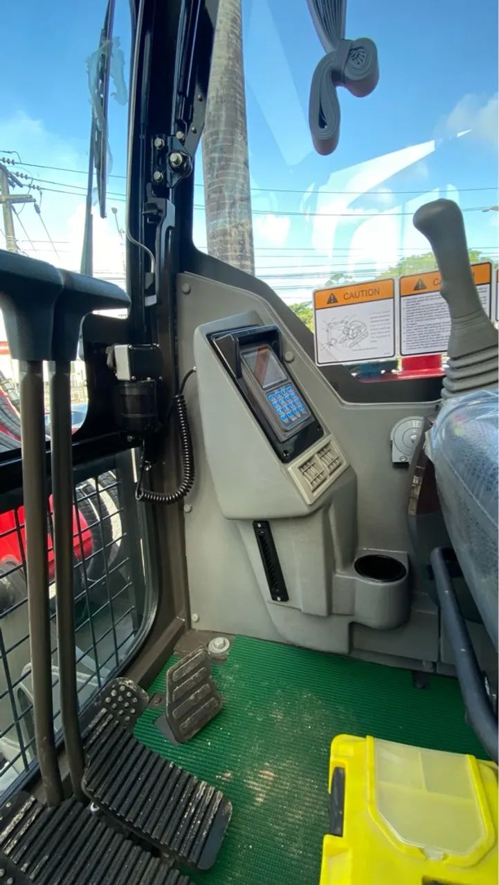 Retroescavadeira Esteira SAAO - Foto 3