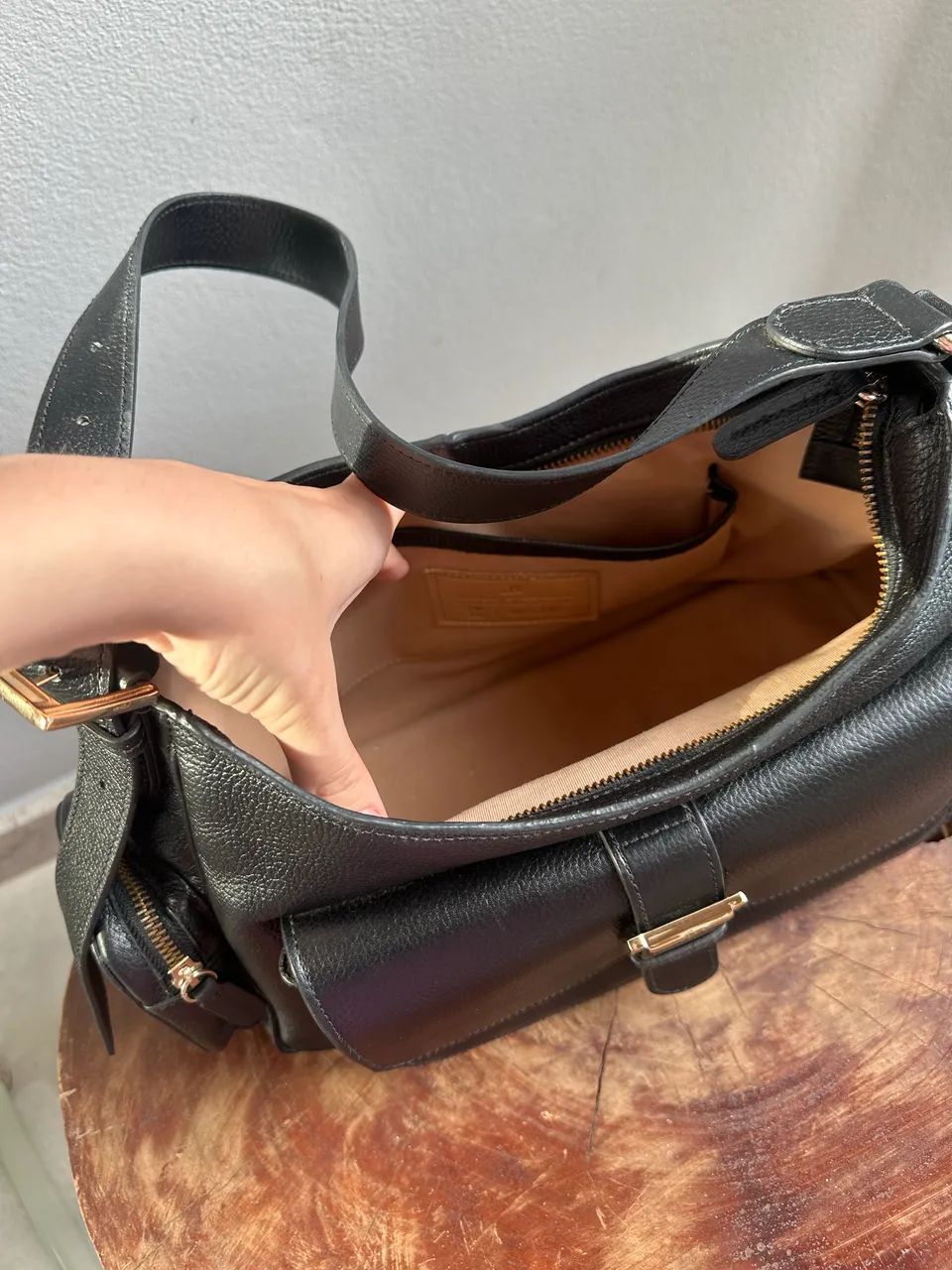 Bolsa em couro preta Jorge Bischoff  - Foto 4