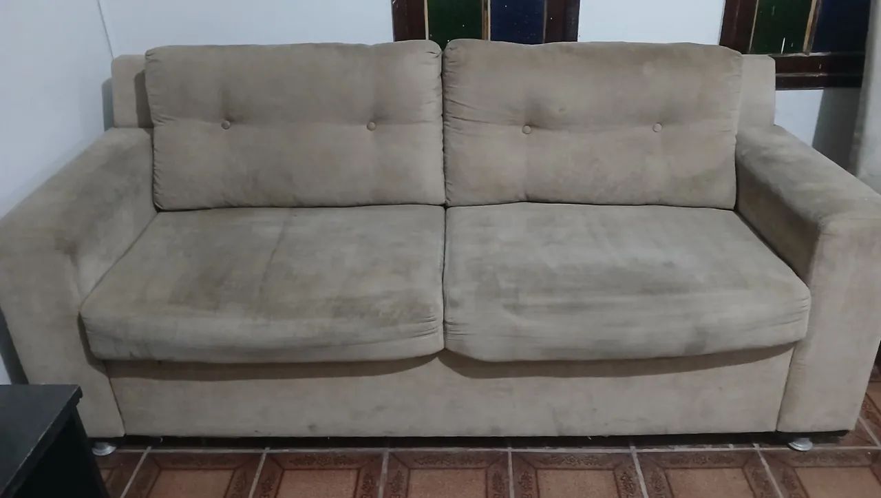 Sofá 3 lugares + 4 cadeiras