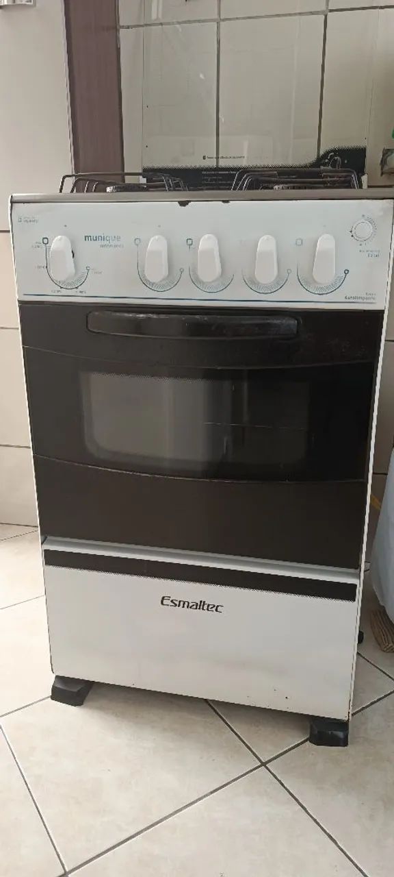 Vendo Fogão Esmaltec