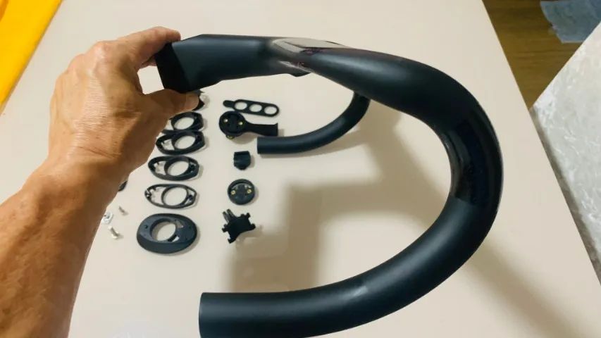 Guidão integrado carbono SL8 380x100 Na caixa. - Foto 4