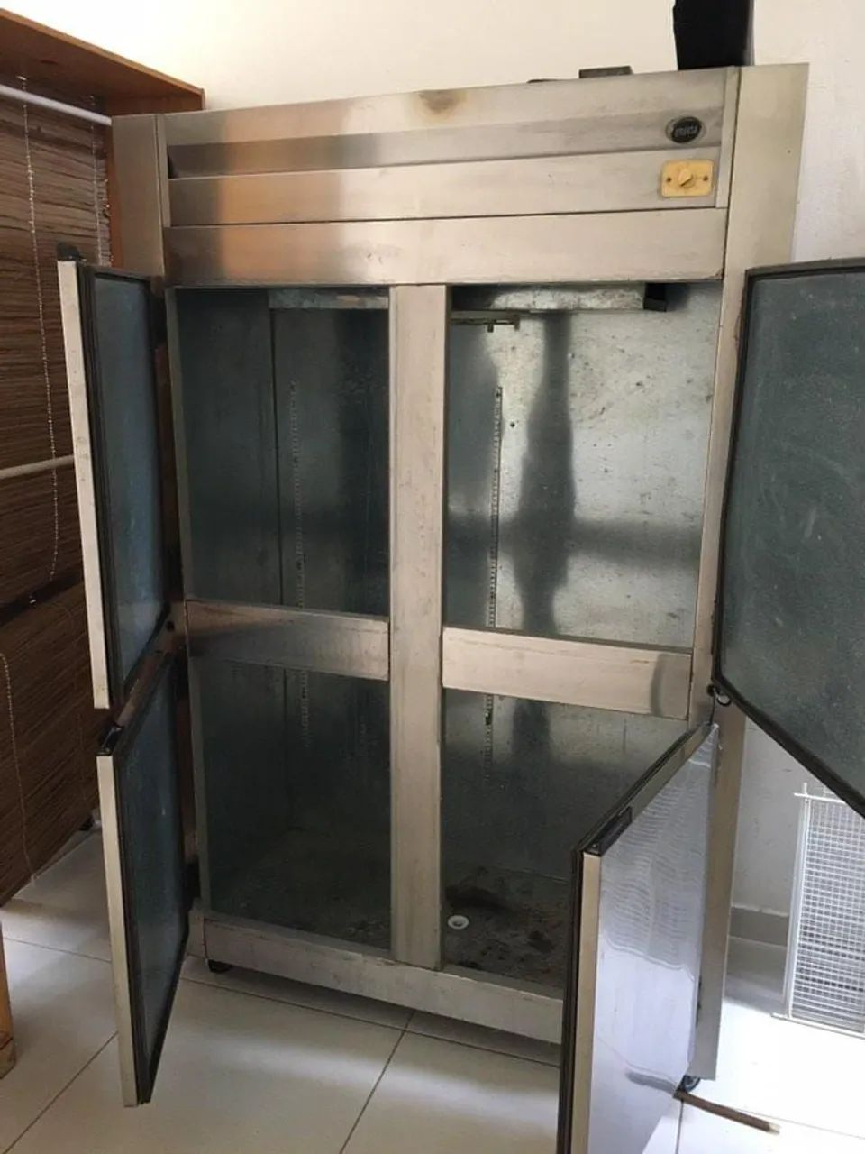 Freezer vertical de 4 portas  - Foto 3