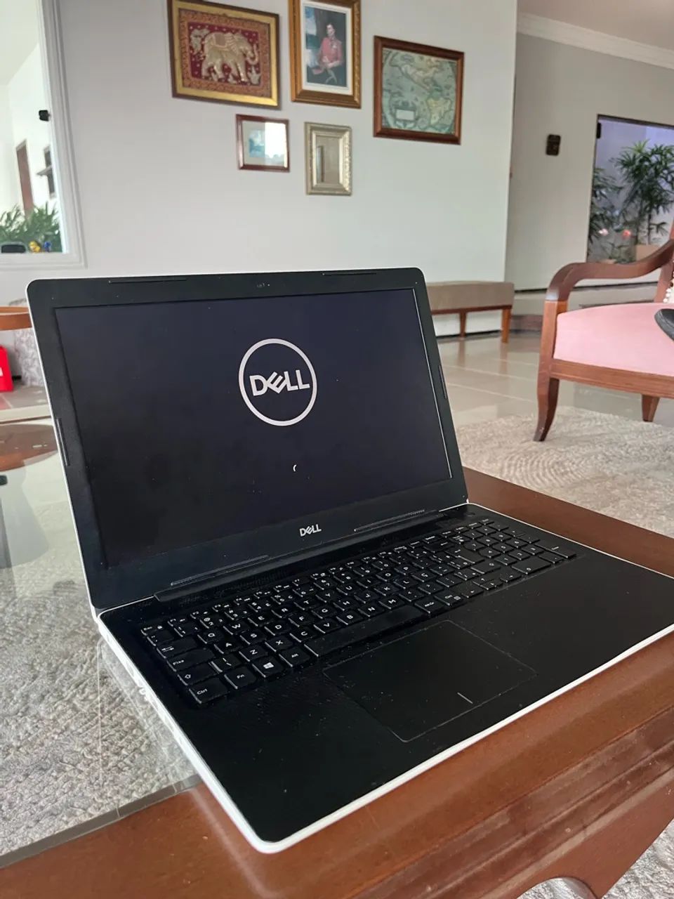 Notebook Dell Inspiron 15 3584 com mouse Logitech