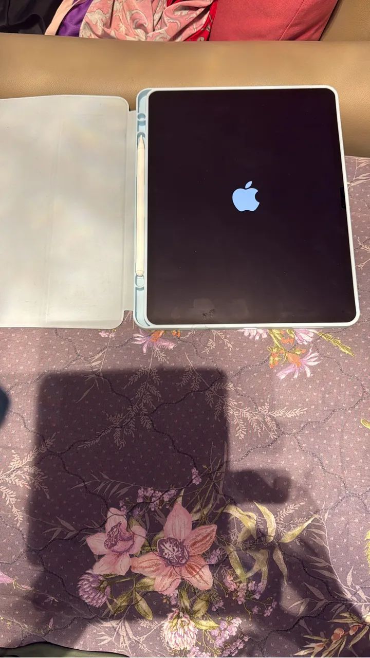 iPad air MV 283LL/A  13 polegadas (M2) 128 gb - Foto 4