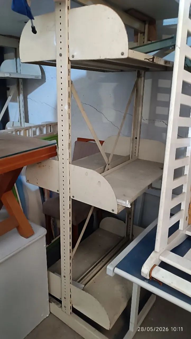 duas prateleiras estilo biblioteca - Foto 3