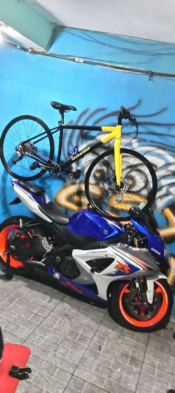  Bicicleta Aro 29 alumínio e carbono
