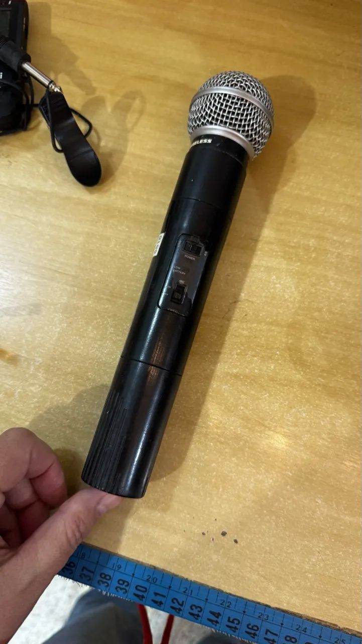 microfone sem fio da Shure, compatível com a linha SM58 - Foto 4