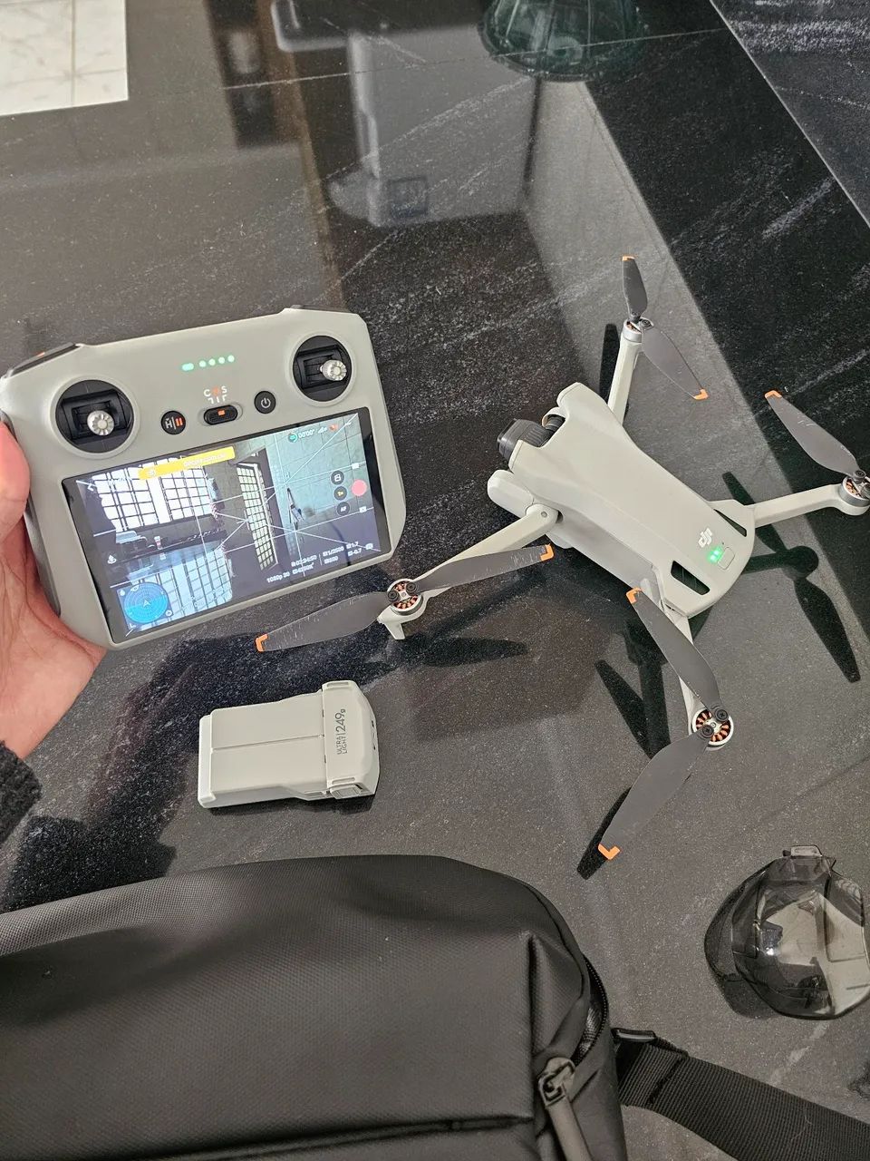Drone DJI MINI 3 / RC com Tela