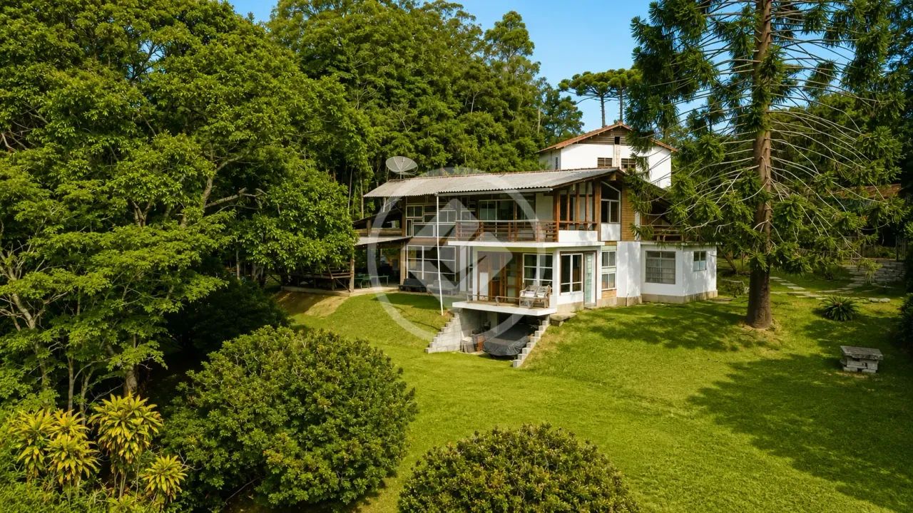 Casa para locação com 4 quartos, sendo 2 suítes em Quebra Frasco - Teresópolis/ RJ codigo: