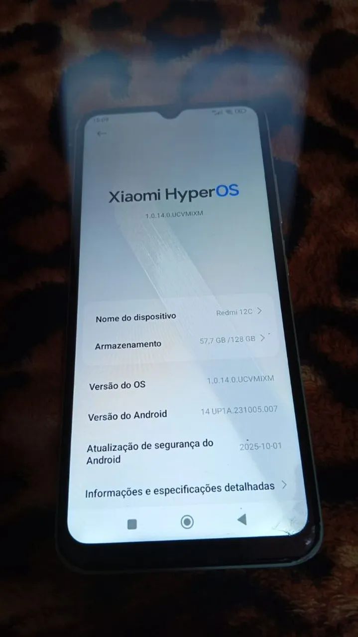 Vendo celular preço especial com alguns detalhes de uso  - Foto 5
