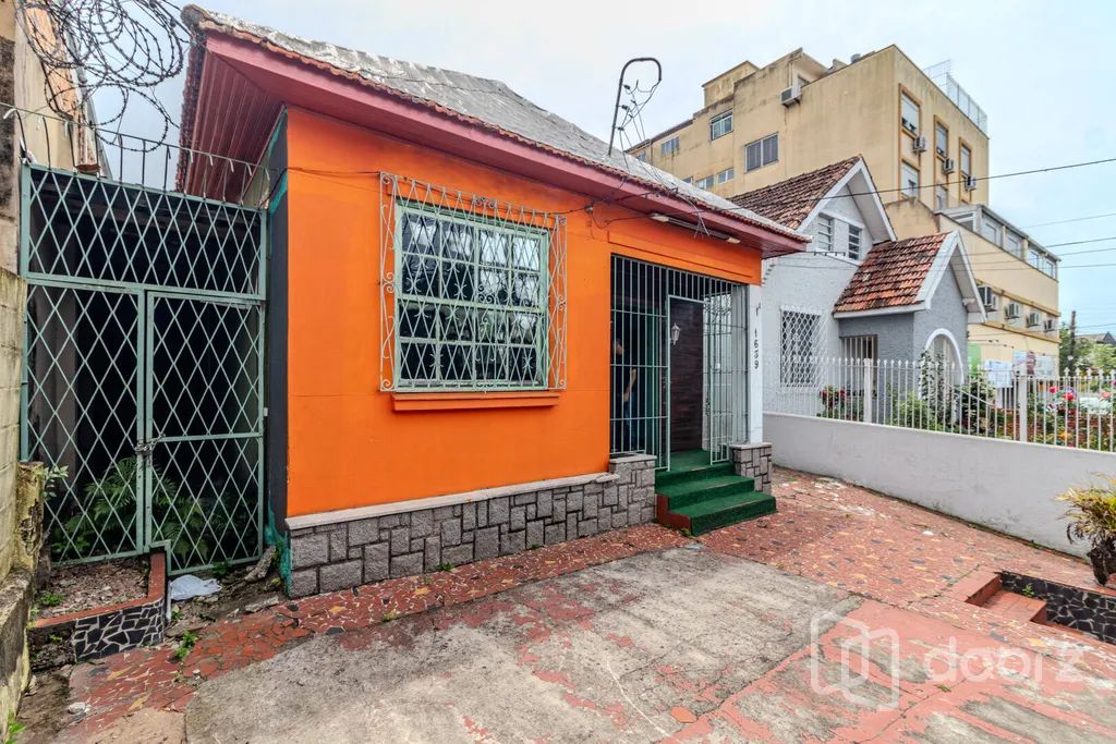Imóvel na Av. do Forte com 0 dormitórios e 180m²