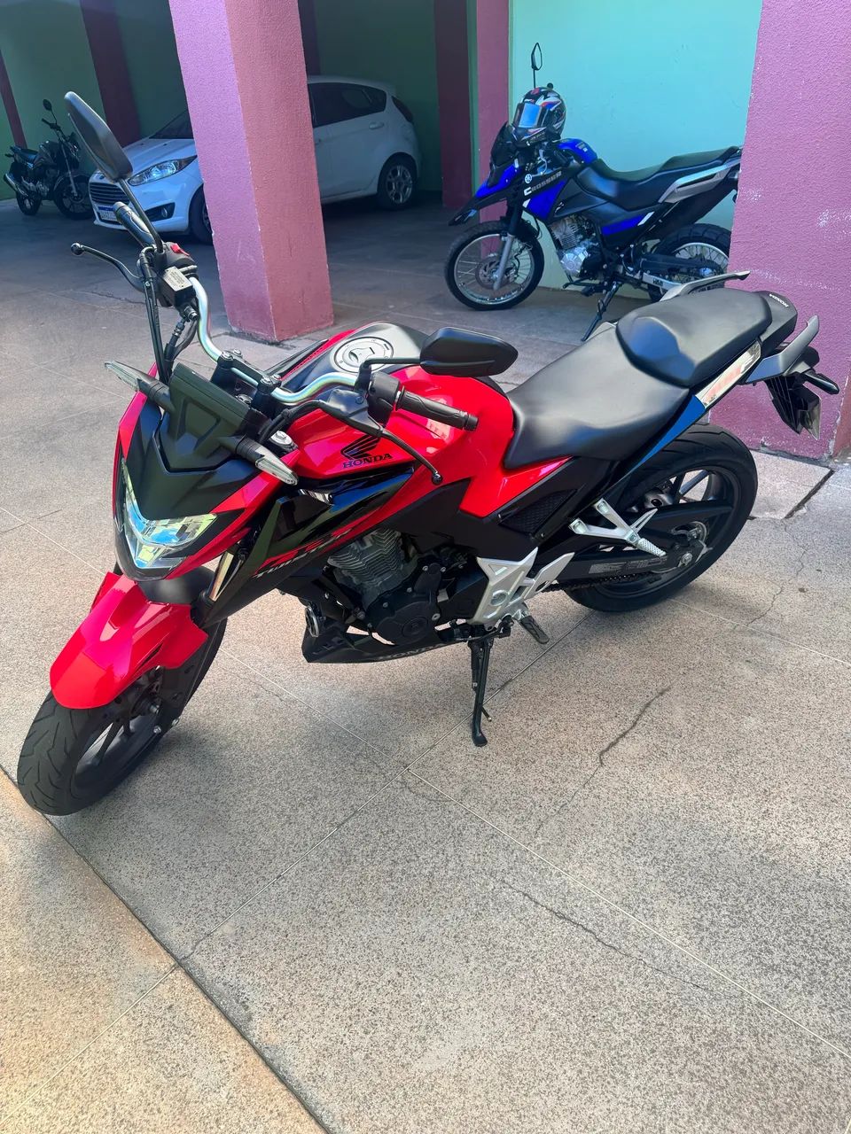 CB300F - Foto 2