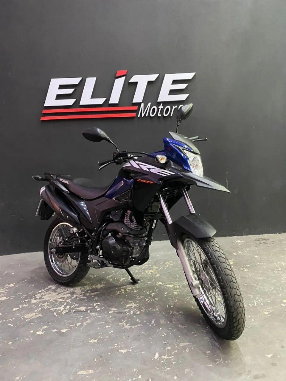 XRE 190 MUITO NOVA