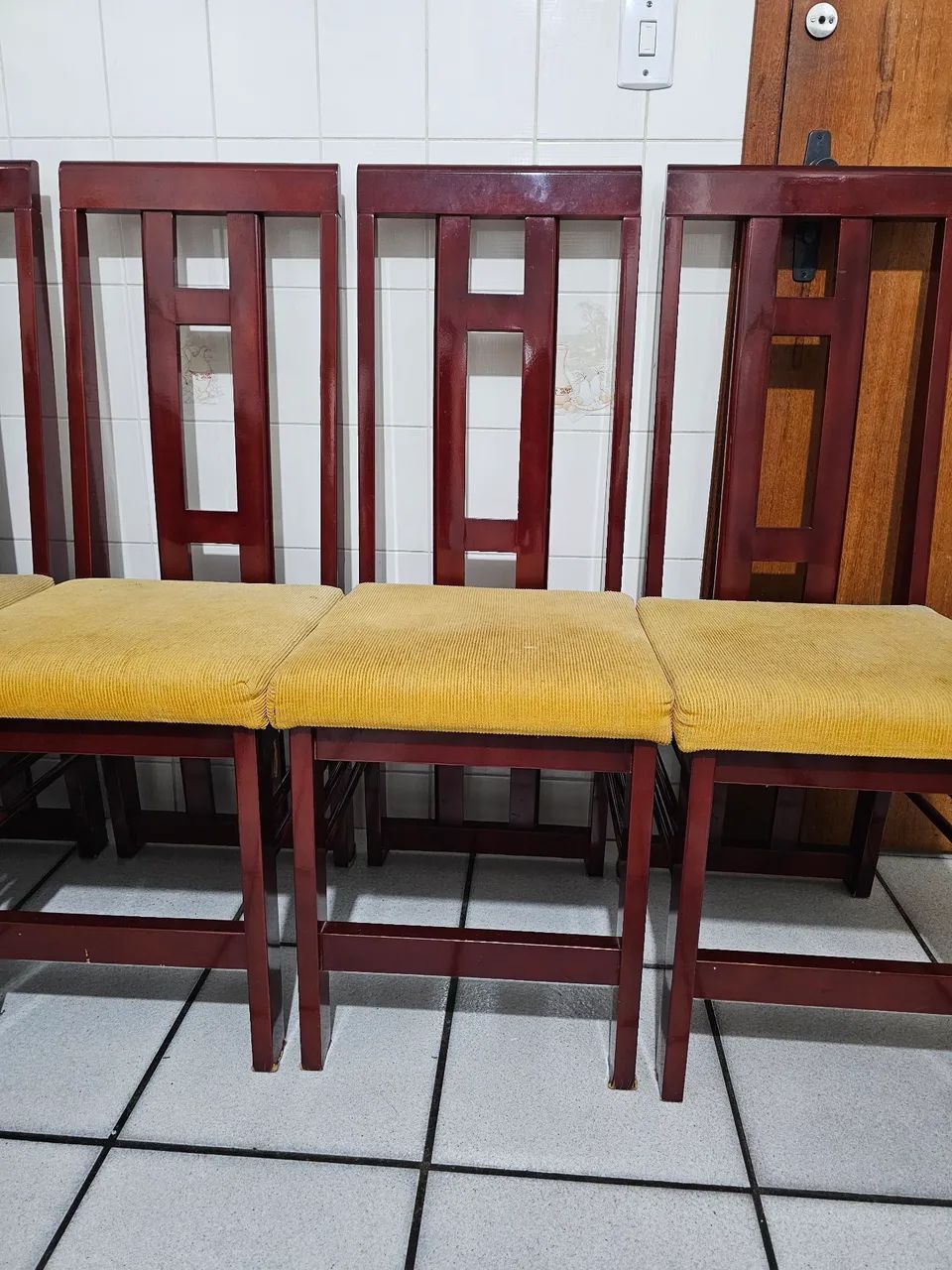 Cadeiras mogno estofadas - Foto 3