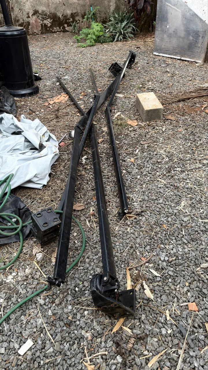 Toldo motorizado com braço articulado - Foto 2