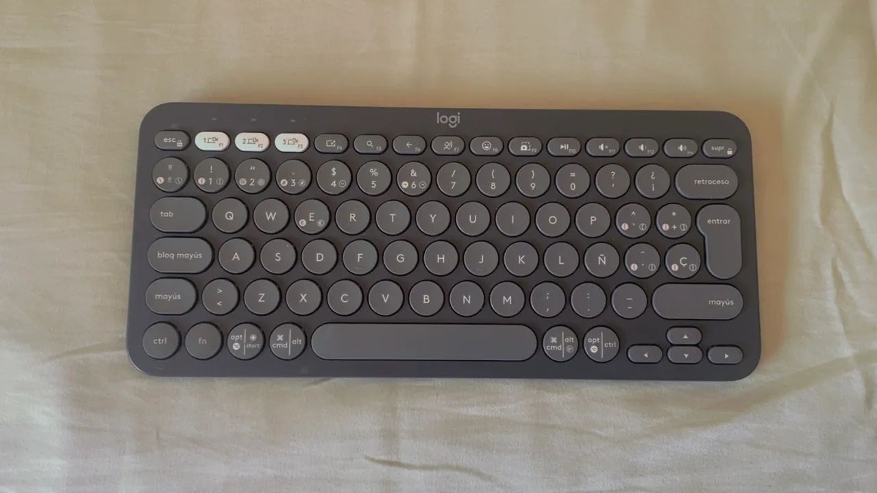 Kit redmi pad 2 128GB com teclado logitech por Bluetooth e capinha original do tablet - Foto 4