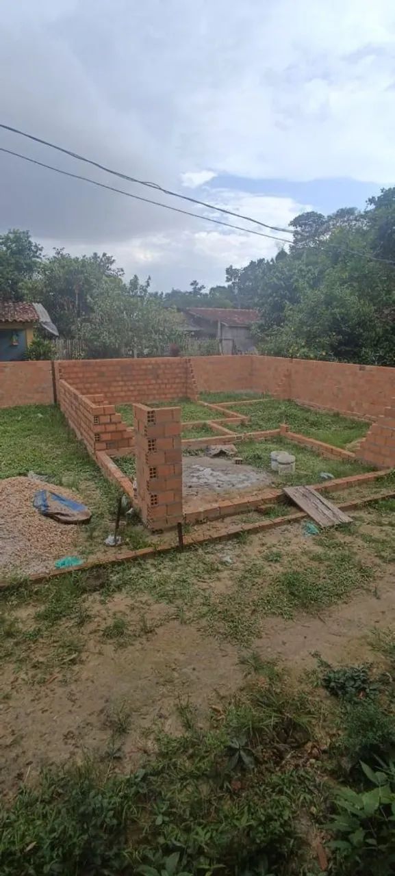 Terreno com construção 