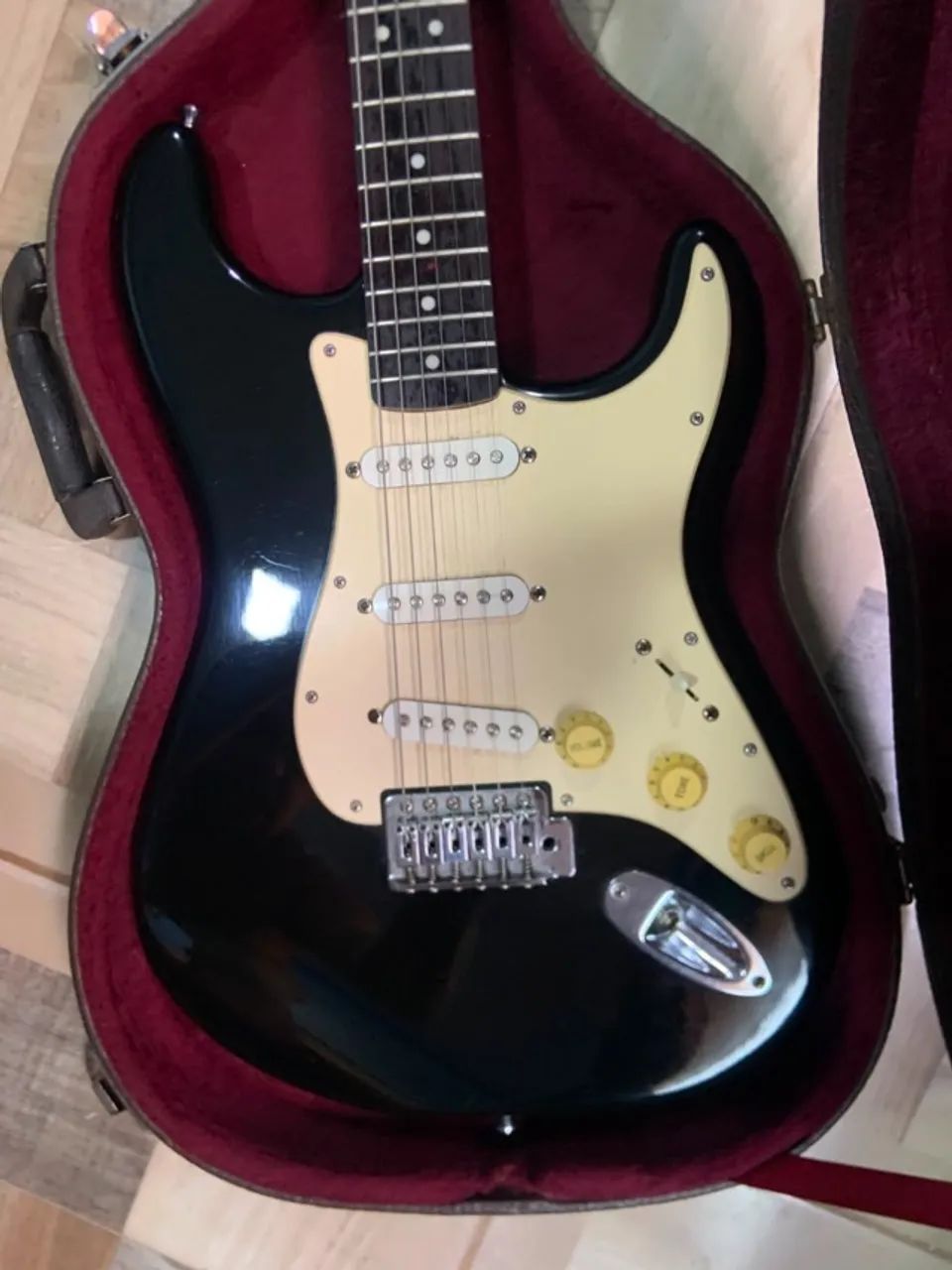 Guitarra Stratocaster - Foto 2