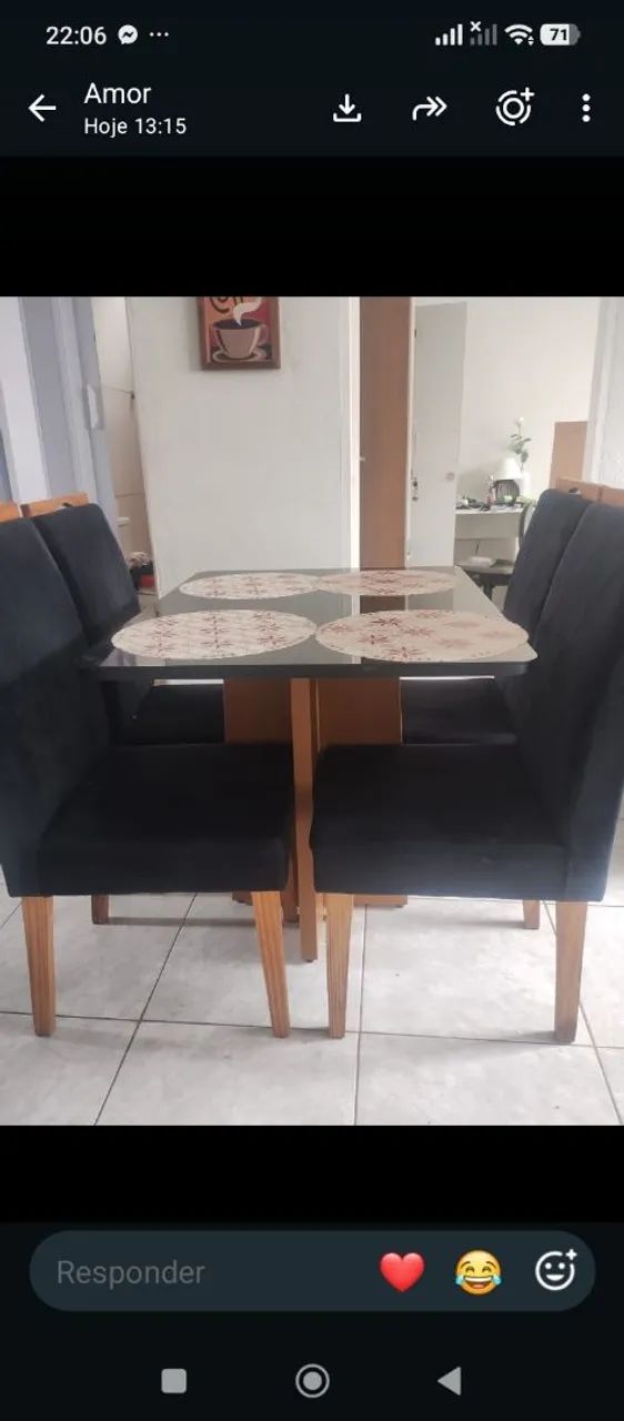 Mesa com 4 cadeiras tampo de vidro 