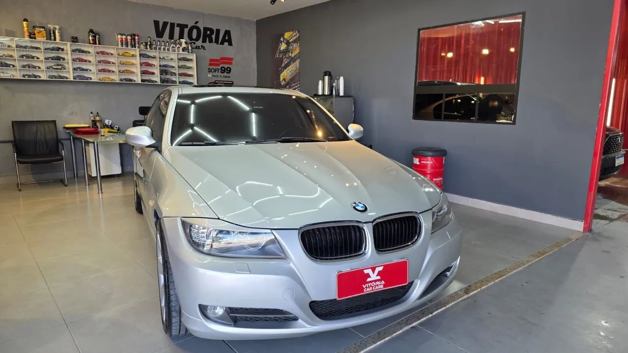 BMW 320I A 2010 - Foto 2