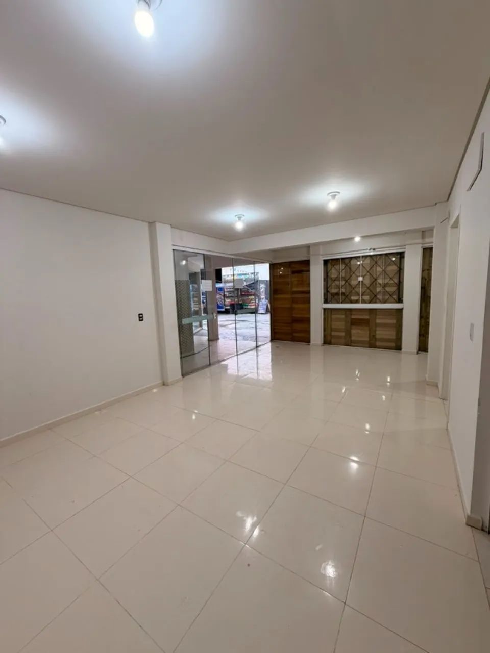 Sala Comercial para Aluguel no Centro - Balneário Piçarras - Foto 3