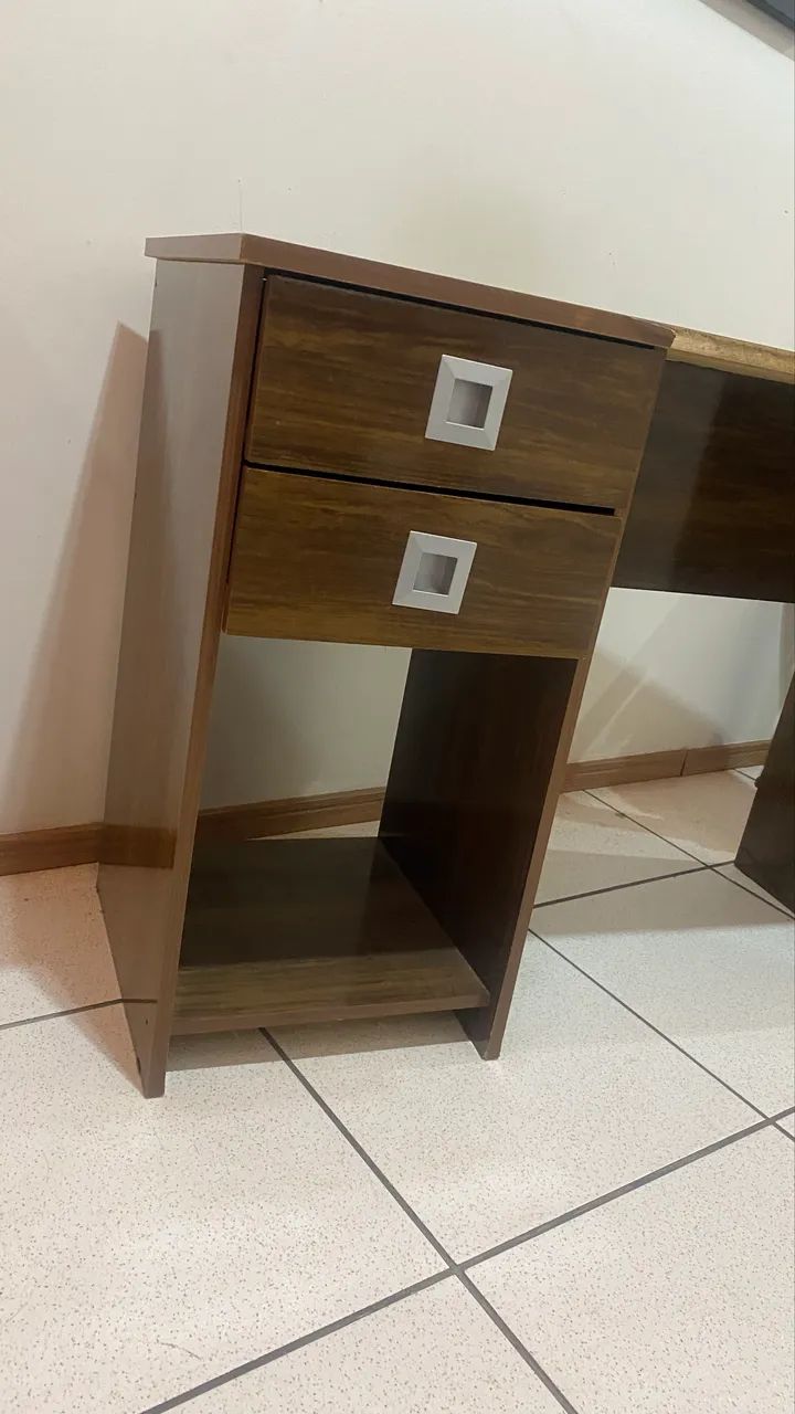 Mesa de Escritório com 2 Gavetas - Ótimo Estado