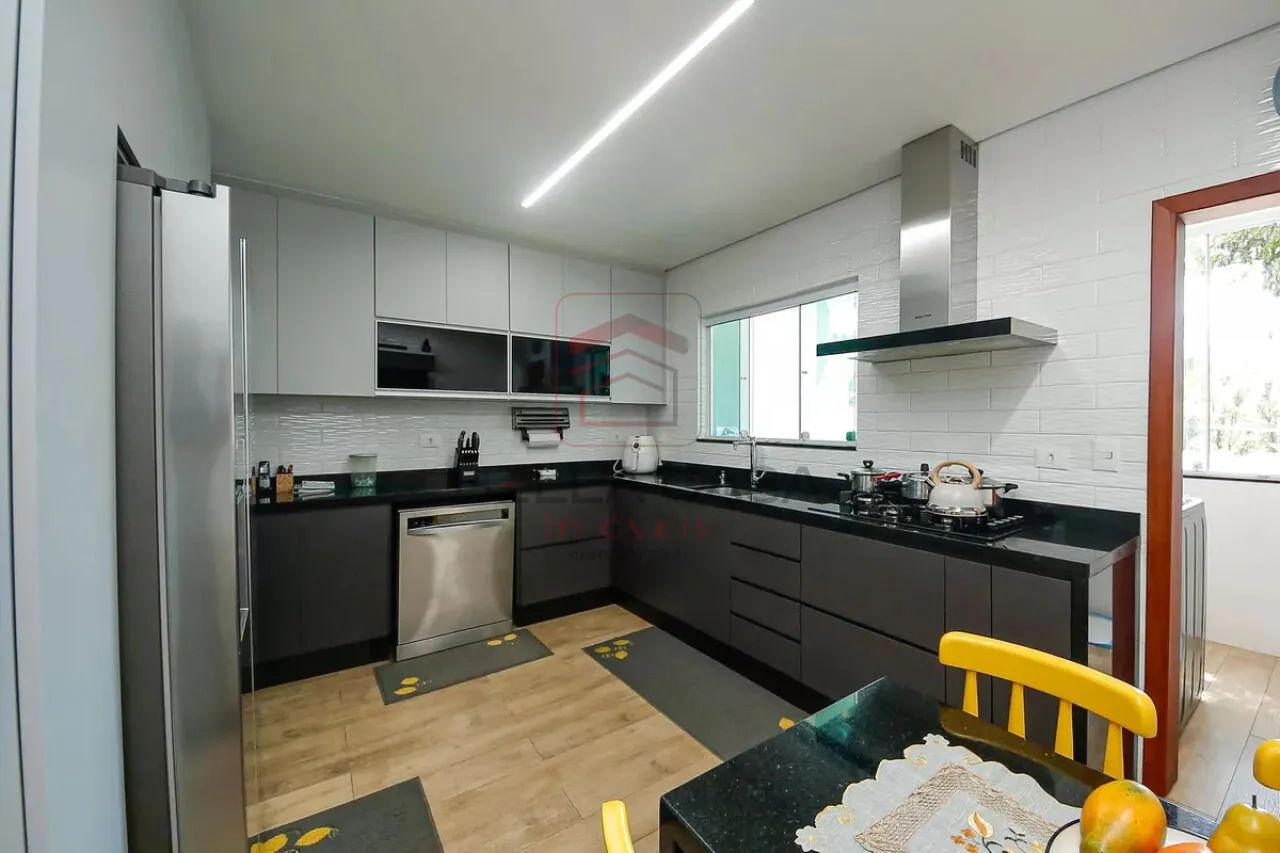 Casa à venda com 220m², 5 quartos e 4 vagas - Foto 5