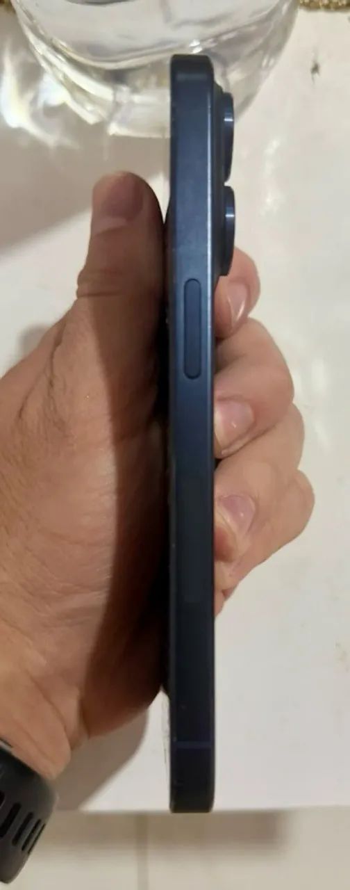 iPhone 15 pro Azul - Foto 3