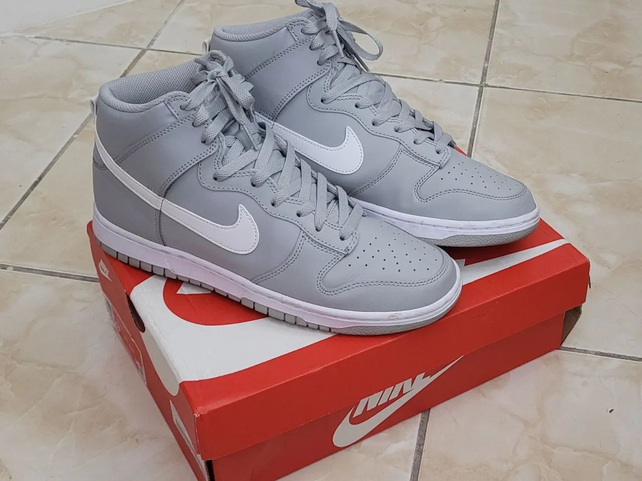 NIKE DUNK RETRO HIGH CINZA ORIGINAL - TAMANHO 41 - Calçados