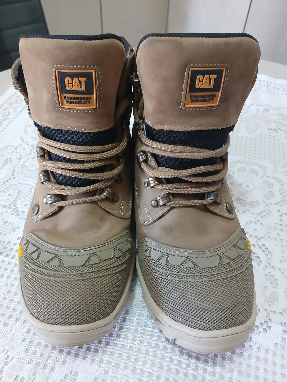 Bota Cartepillar couro