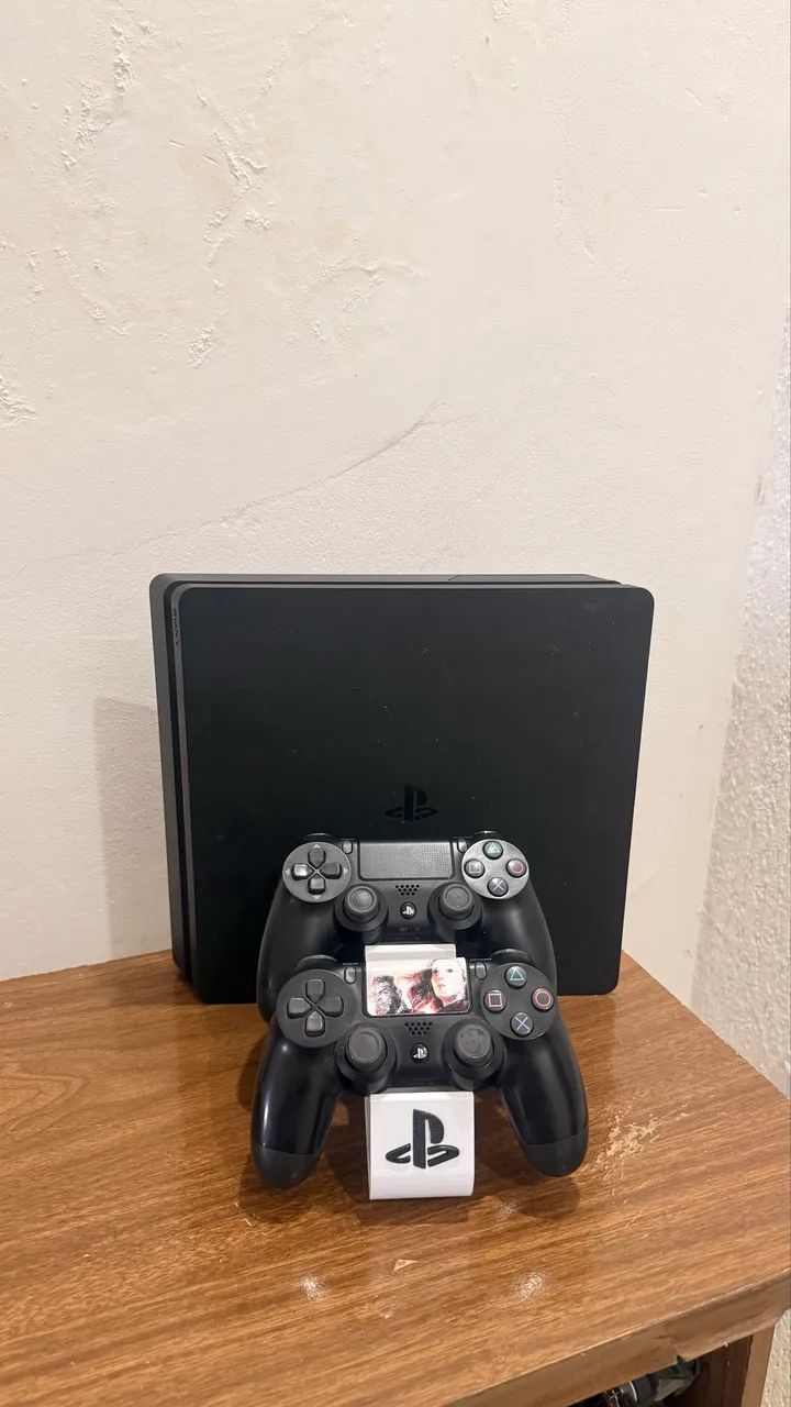 PS4 SLIM 
